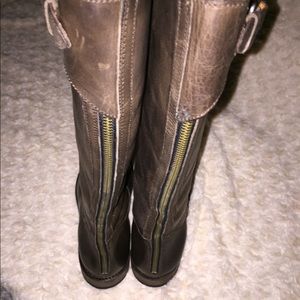 jayden buckle back zip